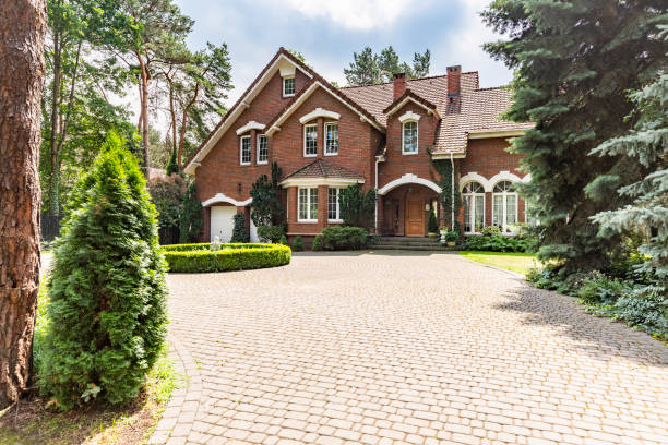 Best Custom Driveway Pavers  in Menomonee Falls, WI